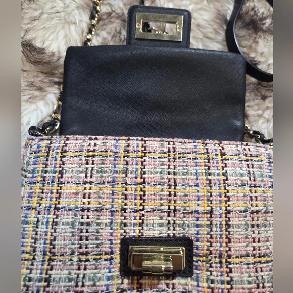 KARL LAGERFELD PARIS Agyness Crossbody - Picture 5 of 10